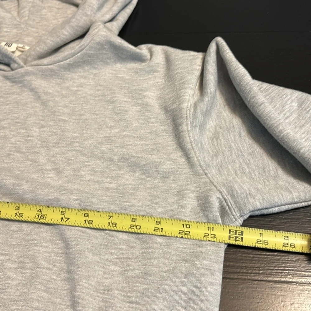 Tentree Women's Light Gray Cropped Hooded Sweatshirt - Picture 3 of 5